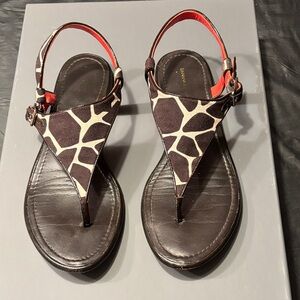 Banana Republic Brown and Cream Patterned Sandals